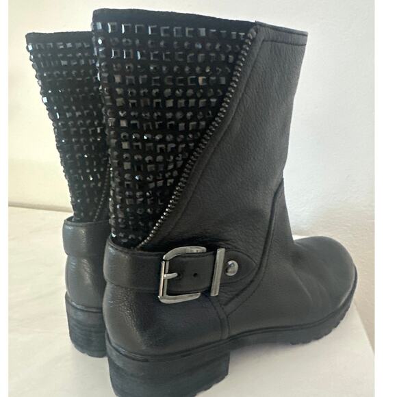 NWOT Ankle Boots Leather Rhinestones Gianni Bini Combat Riding Moto sz6 - Picture 1 of 5